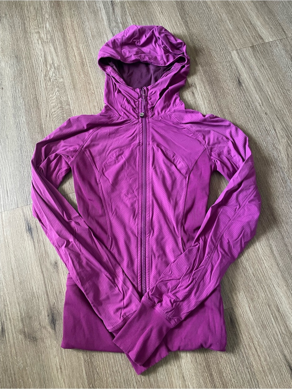 Lululemon define jacket size 4